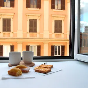 Joyful , Rome Italie